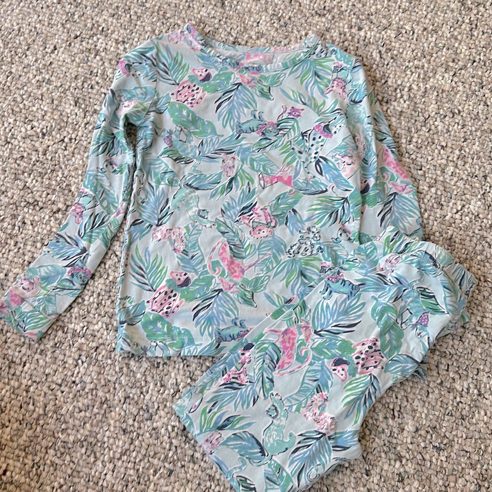 Lilly Pulitzer dogs pajamas sz 6